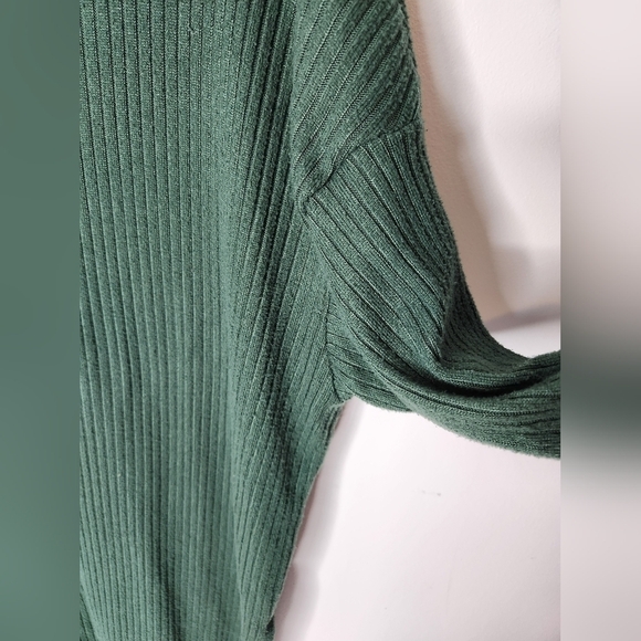 American Eagle soft green long sleeve shirt Size Small - Picture 3 of 6